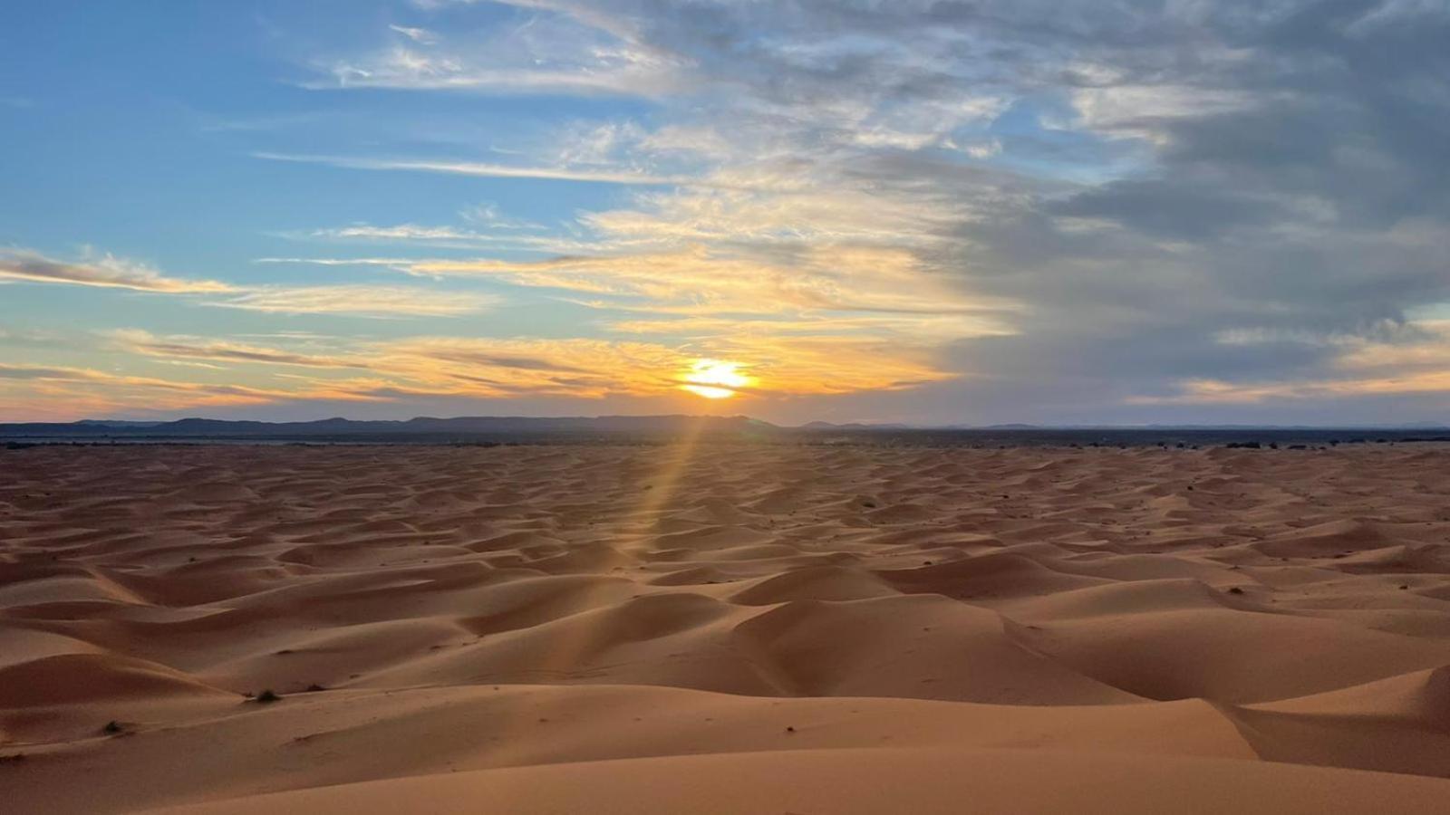 מלון מרזאוגה Sahara Luxury Camp מראה חיצוני תמונה