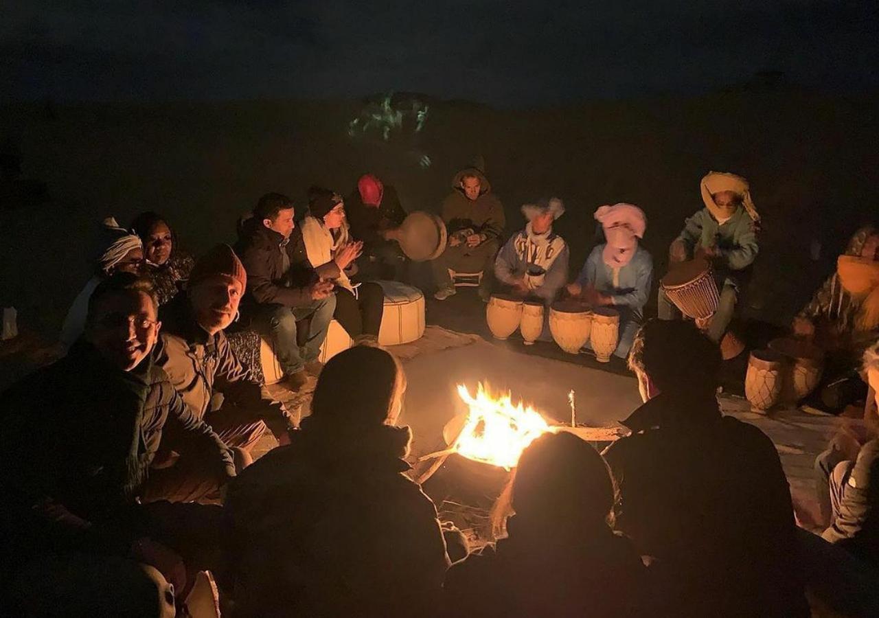 מלון מרזאוגה Sahara Luxury Camp מראה חיצוני תמונה